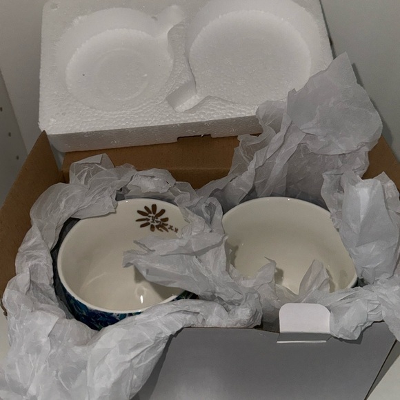 NWT Lilly Pulitzer Ceramic Mugs Set of 2 - Picture 8 of 14